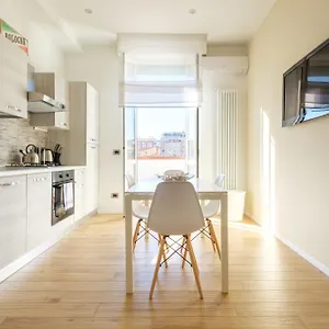 Scandellari Apartments - For 2 Guests, With Rooftop Views Of Bologna Bolonia